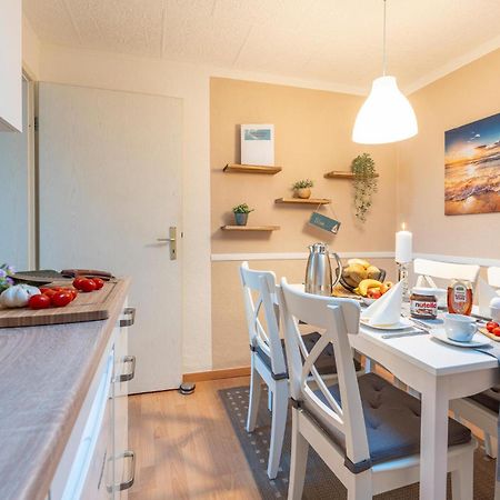 Awesome Apartment In Rostock With Kitchen Εξωτερικό φωτογραφία